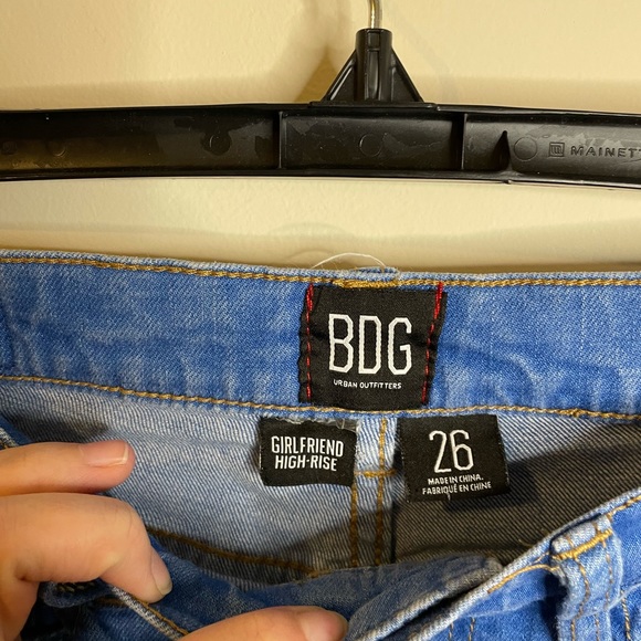 Urban Outfitters BDG Girlfriend High Rise Medium Wash Jeans - Picture 2 of 7